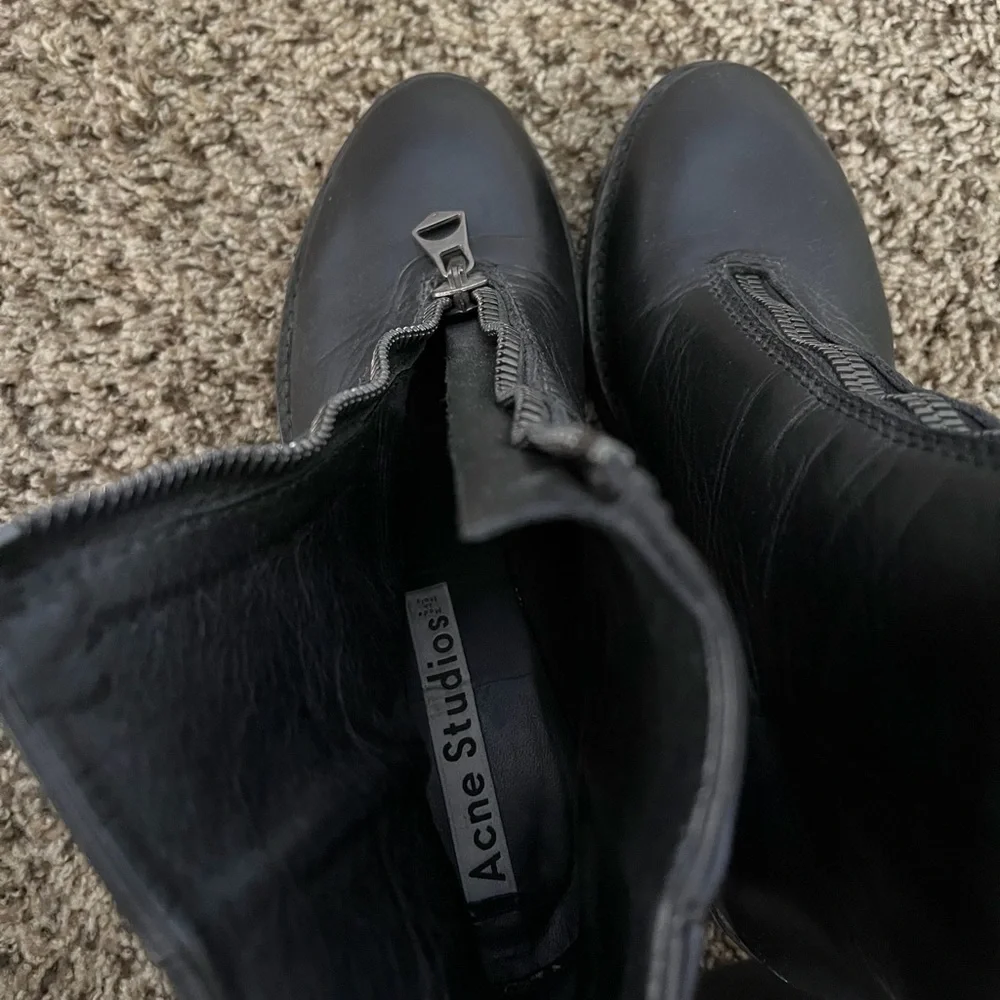 Acne Studios ‘Elise’ Ankle Boots - Picture 6 of 16